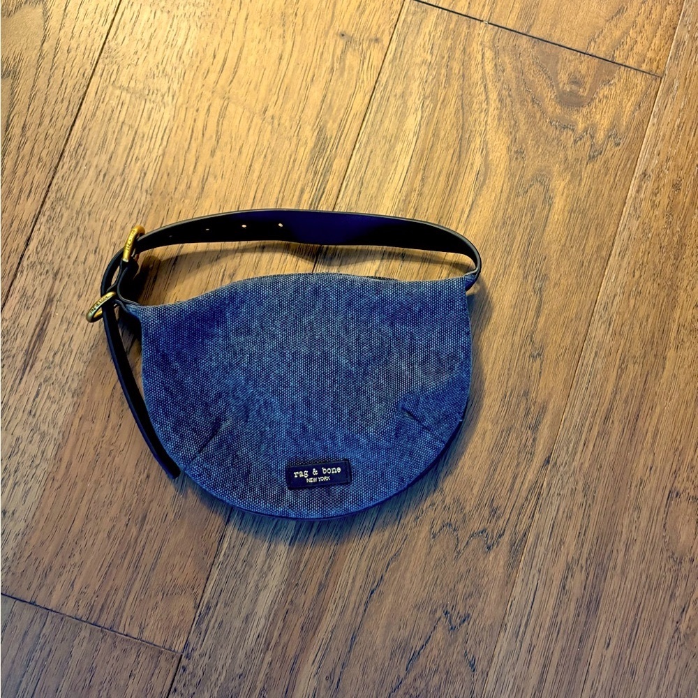 NWT rag & bone Mercer Hobo bag. Not too big or small, demon and leather crescent